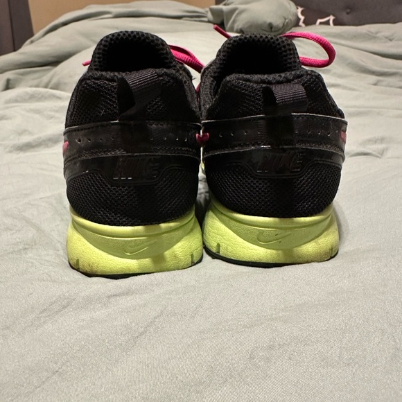 Women’s Nikes - Picture 2 of 3